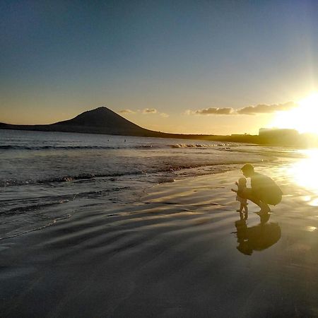 Alquilaencanarias El Medano Beach 1 מראה חיצוני תמונה