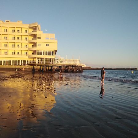 Alquilaencanarias El Medano Beach 1 מראה חיצוני תמונה